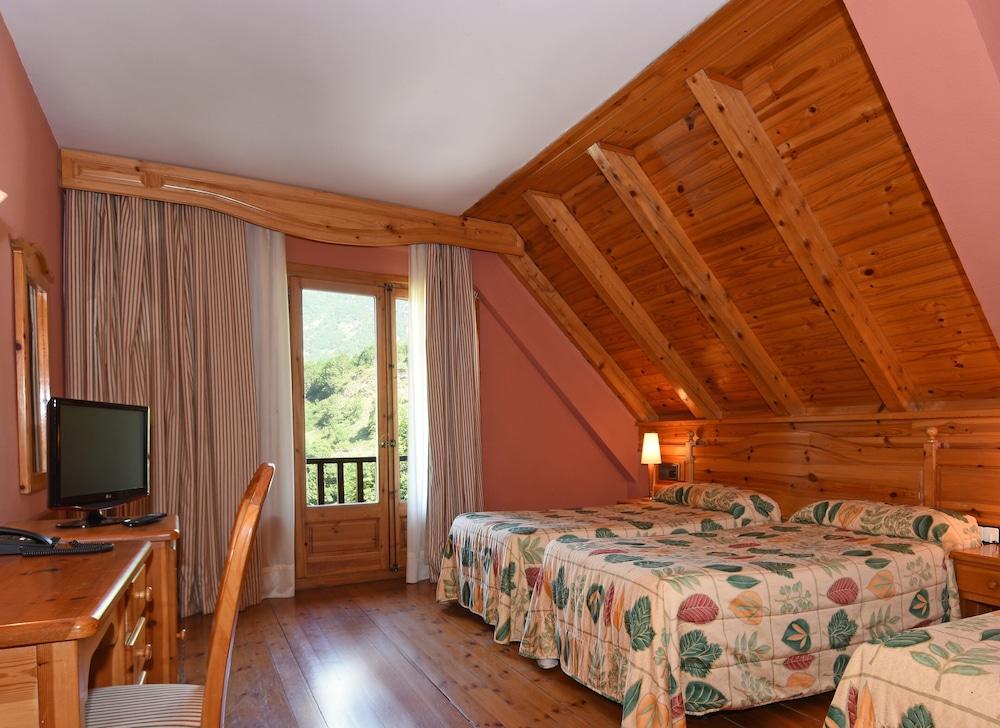 Rvhotels Orri Tredos Exterior photo