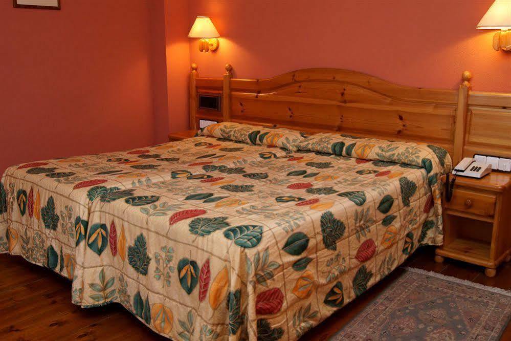 Rvhotels Orri Tredos Exterior photo
